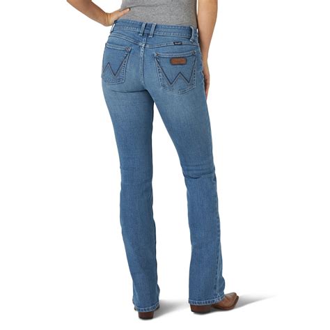 Wrangler Women's Retro Mae Boot Cut Jeans 09MWZUH | Retro jeans, Womens ...