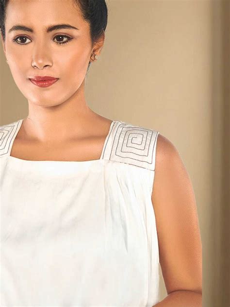 Lyra White Tencel Top – Sustainable Wear by Jhultaru – Jhultaru By Deeshaa