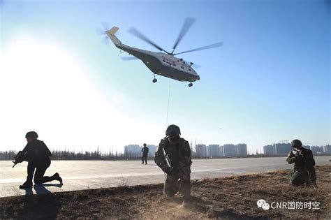 大图丨看中俄“合作—2017”联合反恐演训现场，中俄官兵如何高效协同|官兵|反恐|特战队员_新浪新闻
