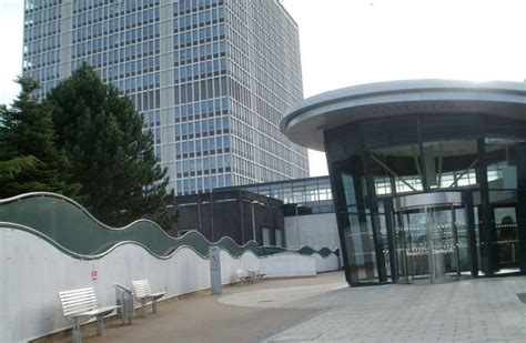 Office staff at UK Driver and Vehicle Licensing Agency ballot for ...