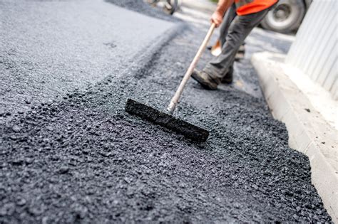 Bitumen vs Asphalt: What's the Difference?