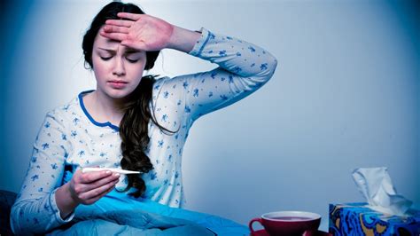 Here are 5 tips to recover from fever fast.- जानिए बुखार से उबरने के 5 ...