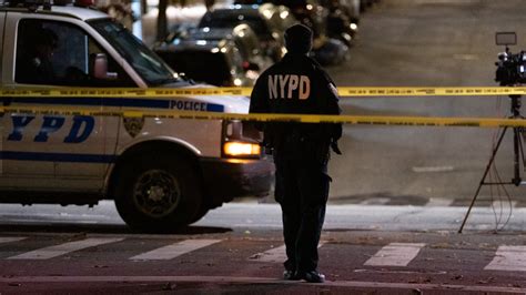 NYPD Officers Leave in Droves for Better Pay in Smaller Towns - The New York Times