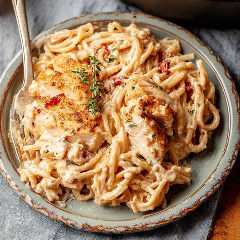 Irresistible Creamy Spaghetti Chicken