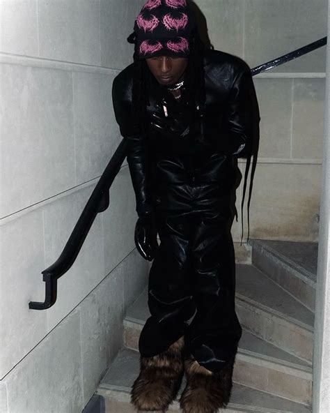 Playboi Carti Outfit from October 20, 2022 | WHAT’S ON THE STAR?