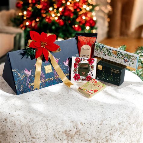 ZOROY Luxury Christmas Gift Hamper | Birds of Paradise Festive Box wit