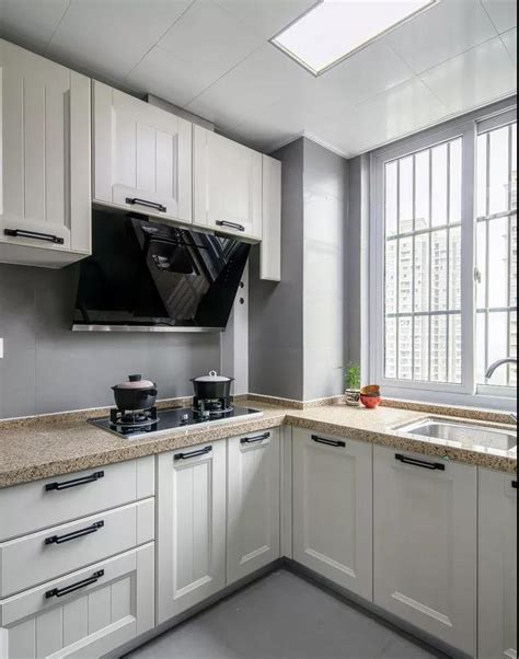 超大户型厨房装修效果图 白色橱柜图片-中华橱柜网