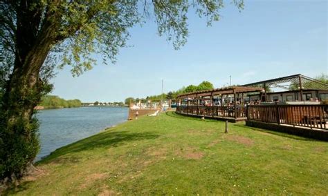 Tallington Lakes touring caravan stay - Review of Tallington Lakes ...