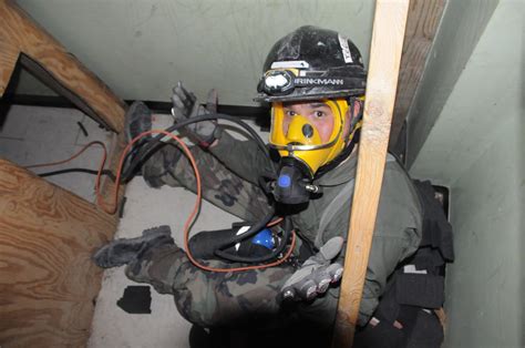 Soldiers and Marines Share Skills in the NCR | Article | The United ...