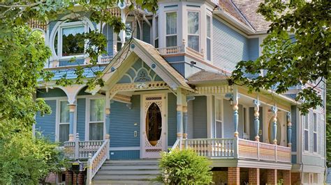 Halifax Real Estate: 2025 Spotlight on Luxury - REMAX Canada