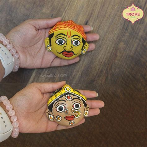 Set of 2 - Mini Cherial Wall Masks – Trove Craft India