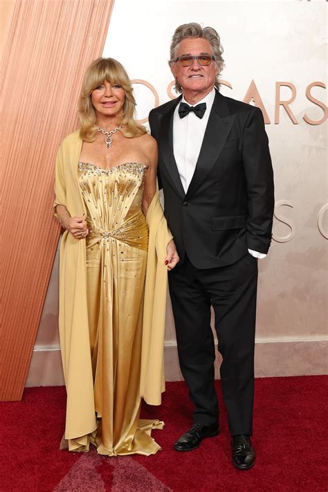 https://i.abcnewsfe.com/a/eb476905-adc6-493e-b073-ace223839df4/goldie-hawn-kurt-russell-gty-lv-250302_1740961106992_hpEmbed_2x3.jpg?w=992