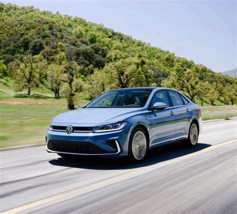 2025 Volkswagen Jetta MPG & Fuel Efficiency