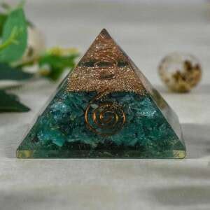 Top 6 Crystals For Happiness & Prosperity