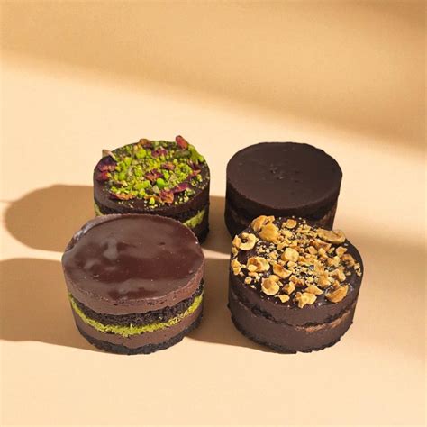 Kunafa Assortment Pastry Box – Nuria's Bakehouse