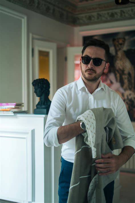 Business Man Picture Free Stock 的图像结果