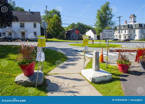 Border Sign of Canada and USA, Stanstead, Quebec, Canada Editorial ...