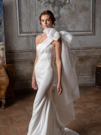 ball gown wedding dress