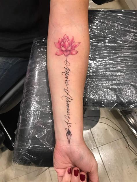 Tattoos With Flowers And Names - Forearm Tattoo Ideas
