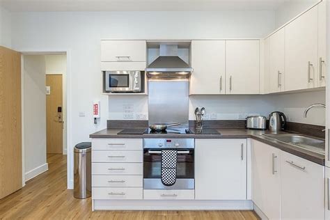 100 KINGS ROAD APARTHOTEL BY HOUSE OF FISHER (Reading) - Specialty ...