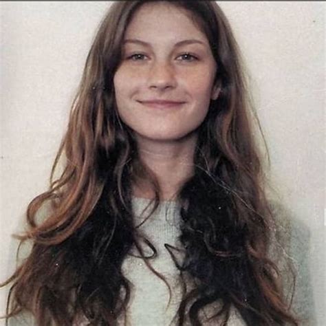 Lost In History on Instagram: “Young Gisele Bündchen” | Penteados ...