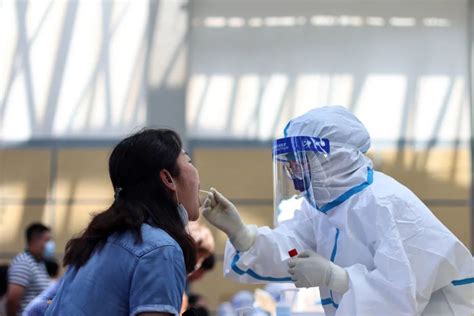 南京机场失守带出全国126例感染 专家：疫情规模尚难预测|南京市|安徽省|新冠肺炎_新浪新闻