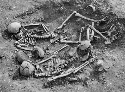 संघर्षाचे पुरातत्त्व (Conflict Archaeology) – मराठी विश्वकोश