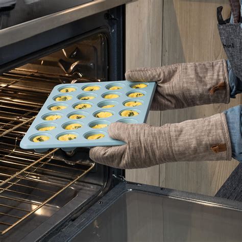 Snapklik.com : KitchenAid 24-Cup Nonstick Aluminized Steel Mini Muffin Pan