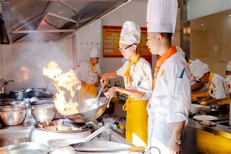 科普篇 | 厨师出国工作需要注意什么？最适合厨师工作的国家 - 知乎