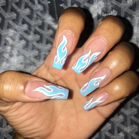aesthetic nails and more
