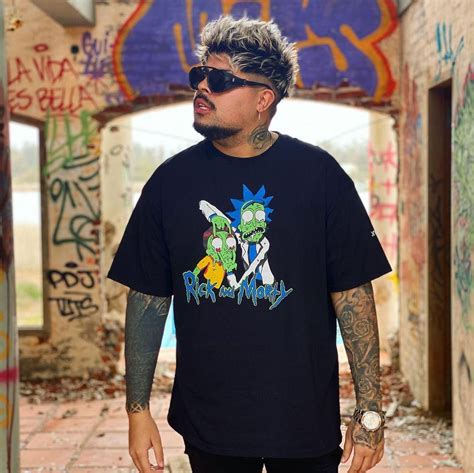 SOLTERO HASTA LA TUMBA (Lyrics in English) - El Reja