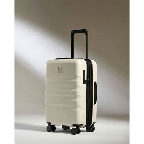 Shop Luggage Online | Qantas Marketplace