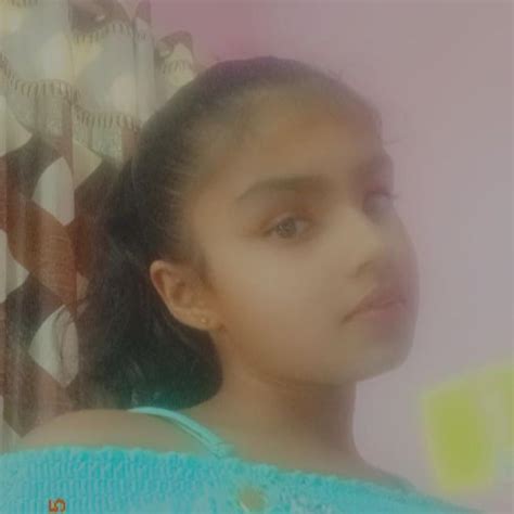 1. Tick (7) the correct option:(i) The process of urbanisation usually ...