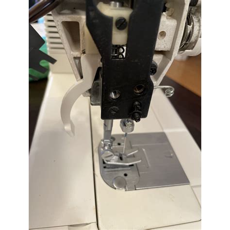 Singer 5830C Threading Instructions 的图像结果