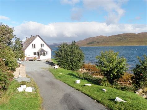 SKYE PICTURE HOUSE (Broadford, Isle of Skye, Scotland) - B&B Reviews ...