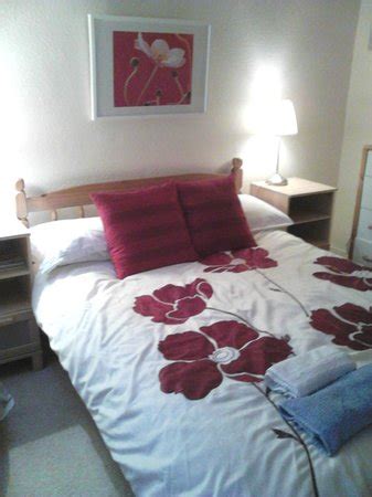BRECON LODGE (Penarth, Wales) - B&B Reviews, Photos, Rate Comparison ...