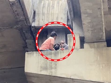 Girl falls from flyover after being hit by car in UP | UPમાં કારે ટક્કર ...