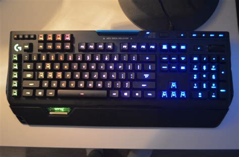 Logitech G910 Keyboard 的图像结果