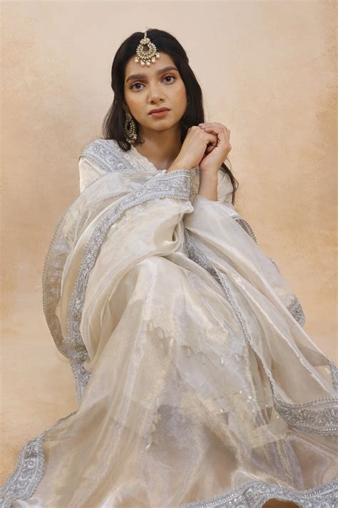 Handloom Silver Tissue Silk Dupatta | Kosataga