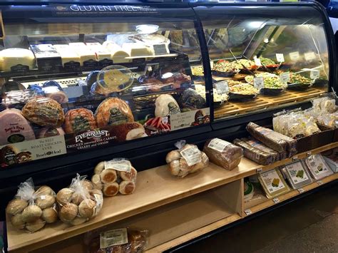 BONEY'S BAYSIDE MARKET - Coronado CA - Hours, Directions, Reviews ...