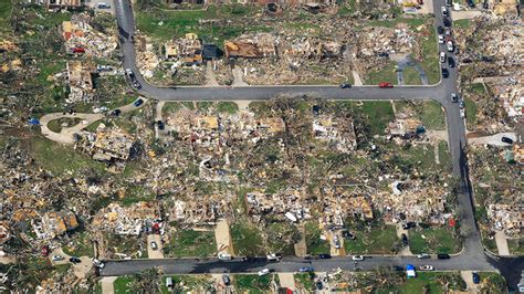 Daytona 500 drivers whip around track faster than tornadoes, hurricanes ...