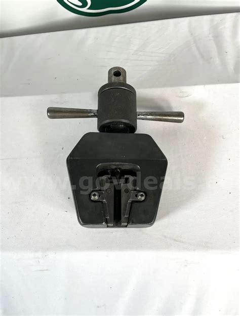 Instron Wedge Grip | GovDeals