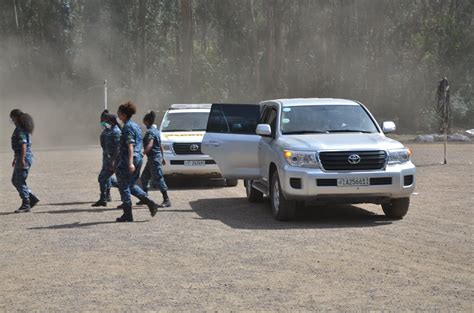 Indian VIP Protection 的图像结果