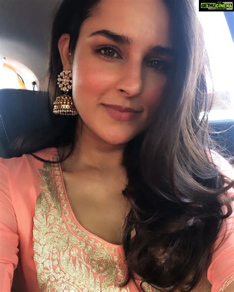 Angira Dhar Instagram – #Commando3 #Promotions HMU @makeupwali @hairbysurekhan Styled by ...