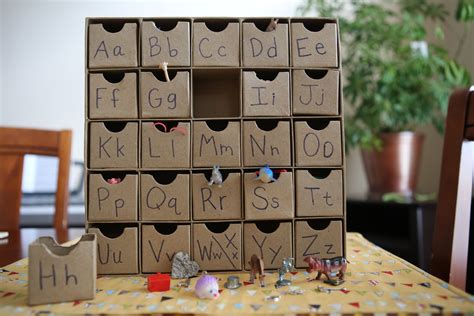 Montessori Advent Calendar | Plan Your Year Easily!