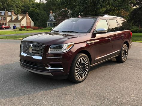 Car Review: Lincoln Navigator Black Label is an SUV that’s big on size and price - WTOP News