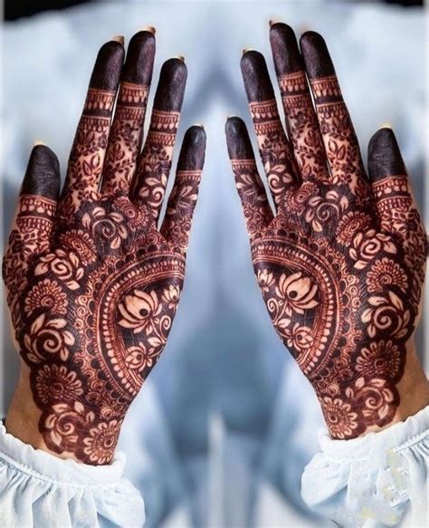 Patch Mehndi Designs – Elegant & Trendy Henna Patterns for Hands ...