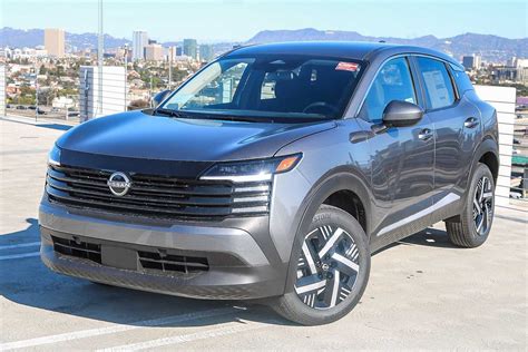 New 2025 Nissan Kicks SV Crossover in Los Angeles #N5394419 | Nissan of Downtown L.A.