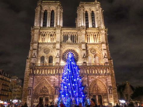 Where to See the Christmas Lights in Paris - Hellotickets
