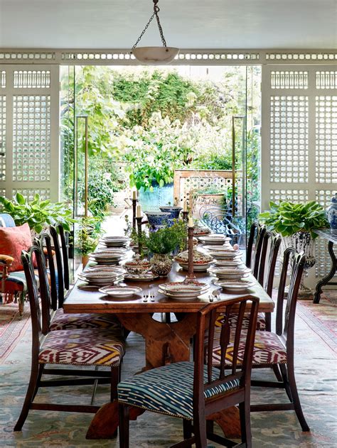 Visiting Local Shop 的图像结果